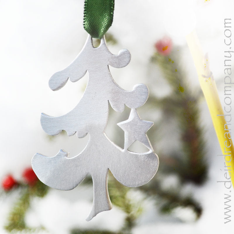 Christmas-Tree-Ornament-O-Tannenbaum-pewter
