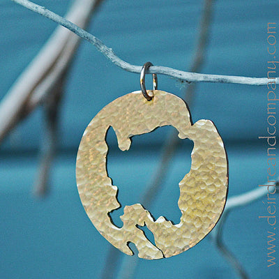 The Islands Pendant in Gold