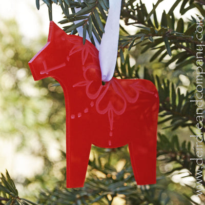 Dala-Horse-Ornament-red