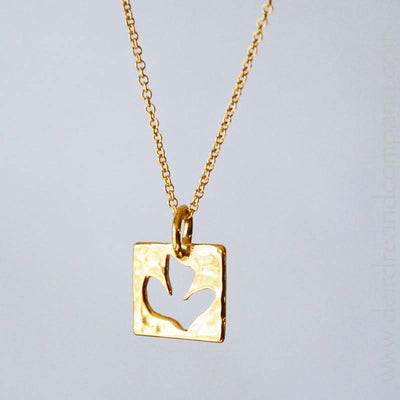 dove-cut-out-necklace-in-gold-vermeil-let-your-spirit-soar