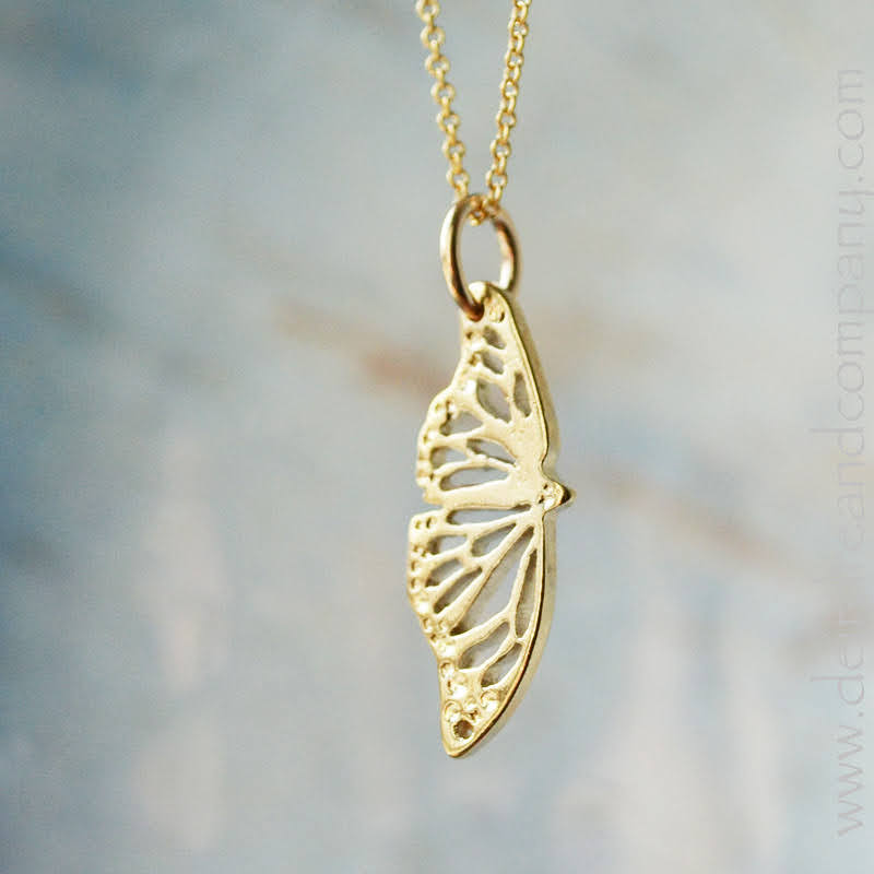 monarch-necklace-gold