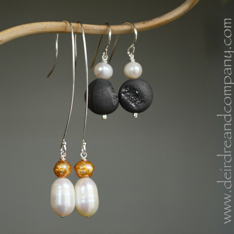 bee-yourself-earrings-pearls