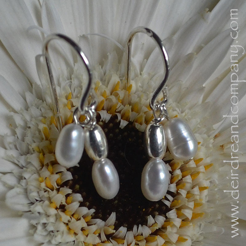 pearl-too-small-earrings
